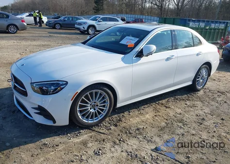 2021 Mercedes-Benz E 350 4Matic z USA, uszkodzony, nr VIN W1KZF8EB7MA967225
